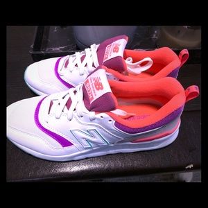 new balance 997h women's shoes